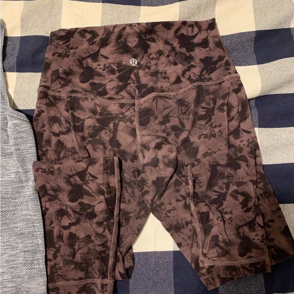 Lululemon bundle! - Picture 2 of 4